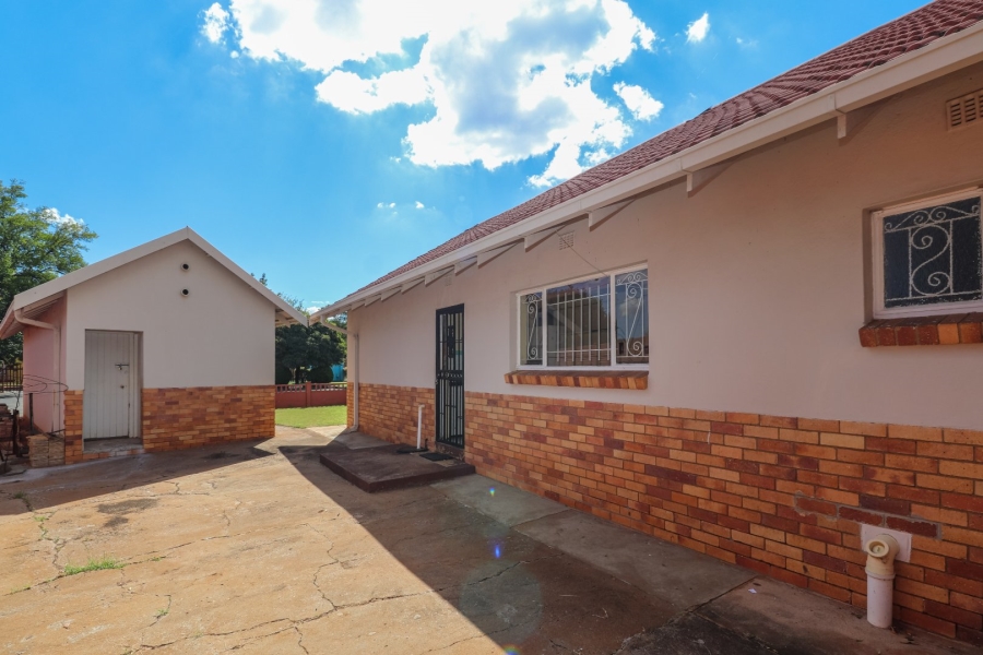 Commercial Property for Sale in Adamayview North West